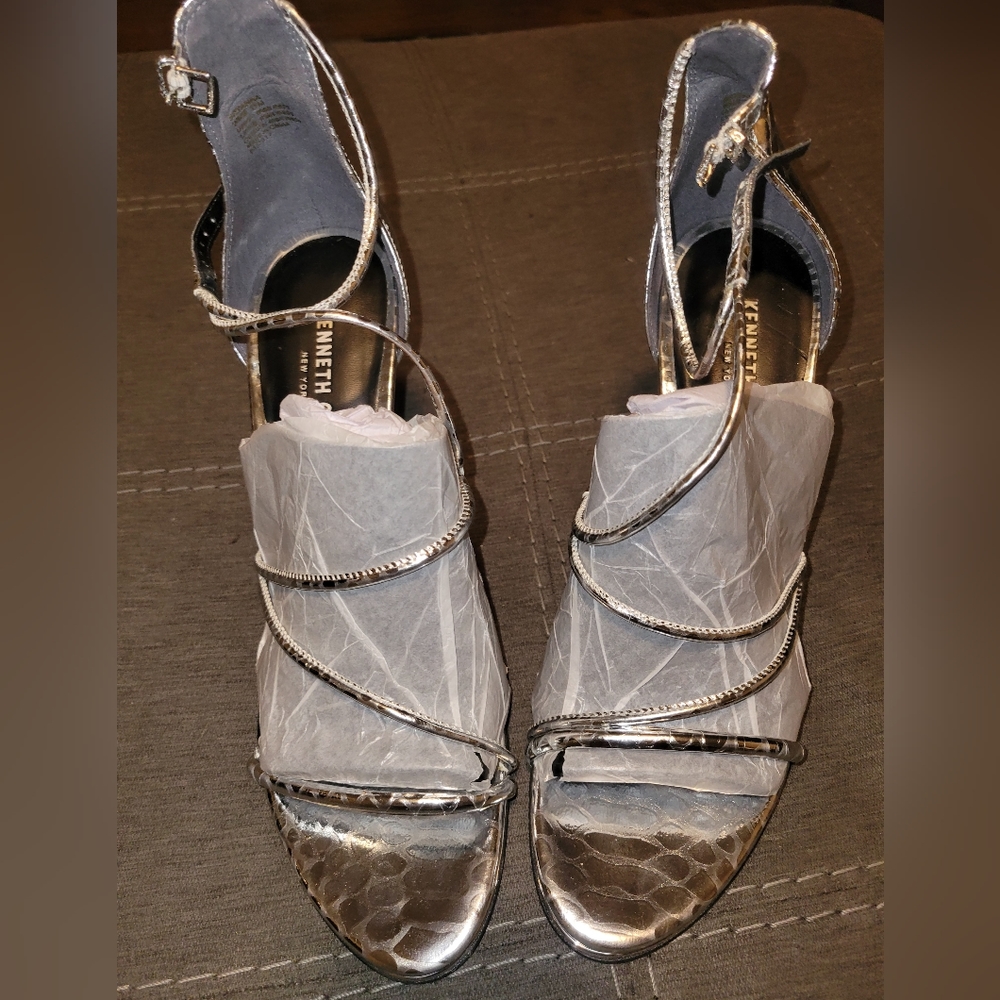 KENNETH COLE 11 SILVER
